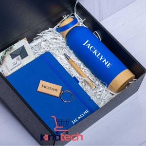 Exclusive Giftset (keyholder, a pen, a notebook and a thermal flask)